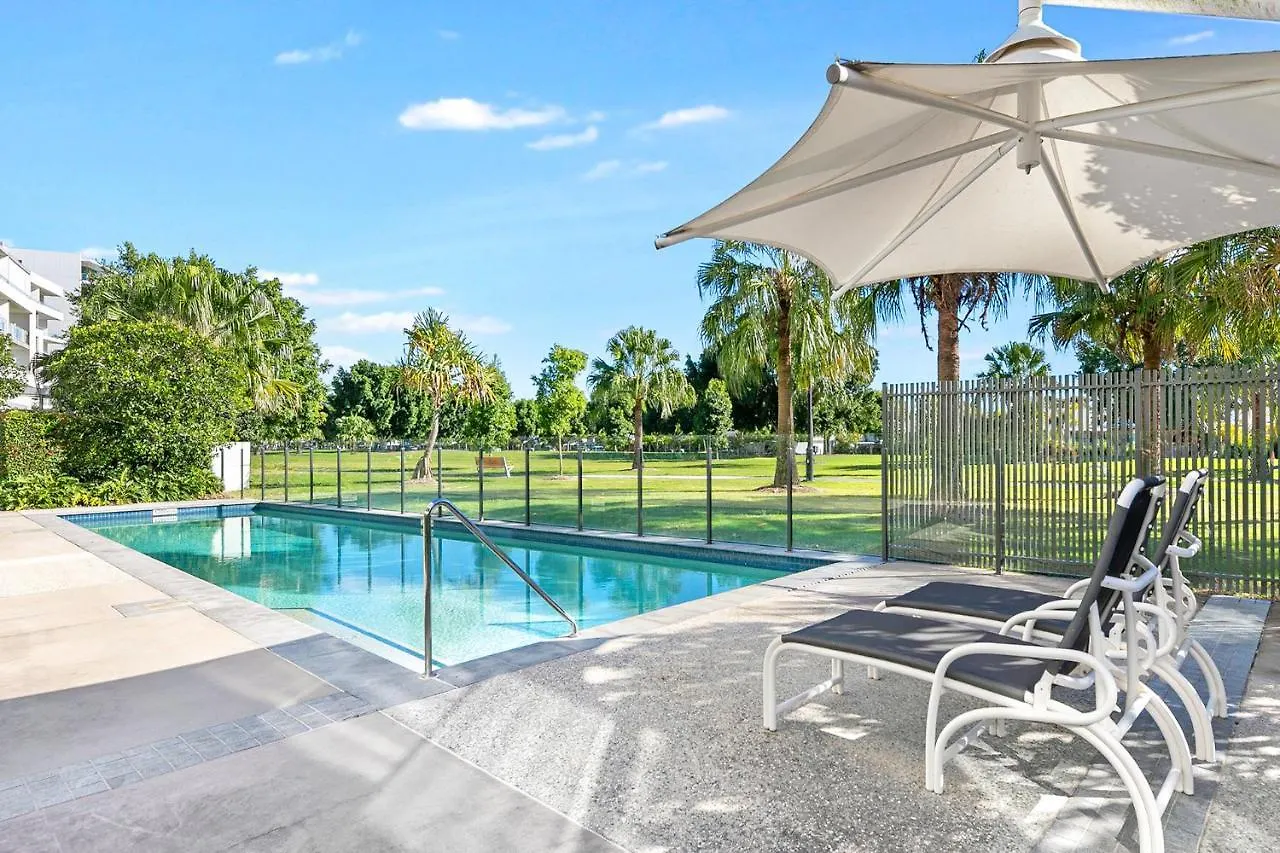Hotel Harbour Quays Apartments Gold Coast