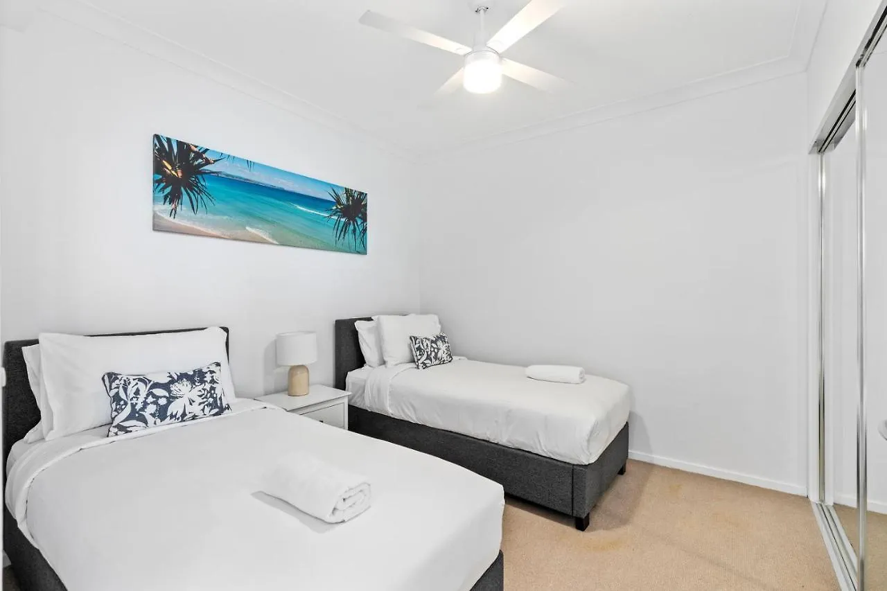 **** Hotel Harbour Quays Apartments Gold Coast Australia