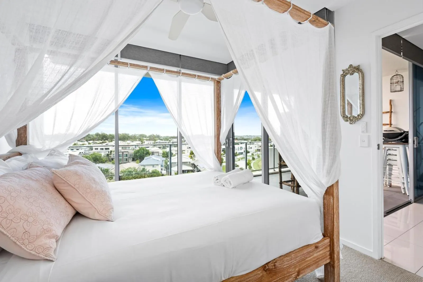 Harbour Quays Apartments Gold Coast Hotel