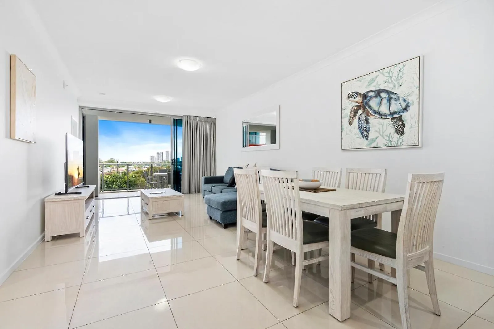 Hotel Harbour Quays Apartments Gold Coast